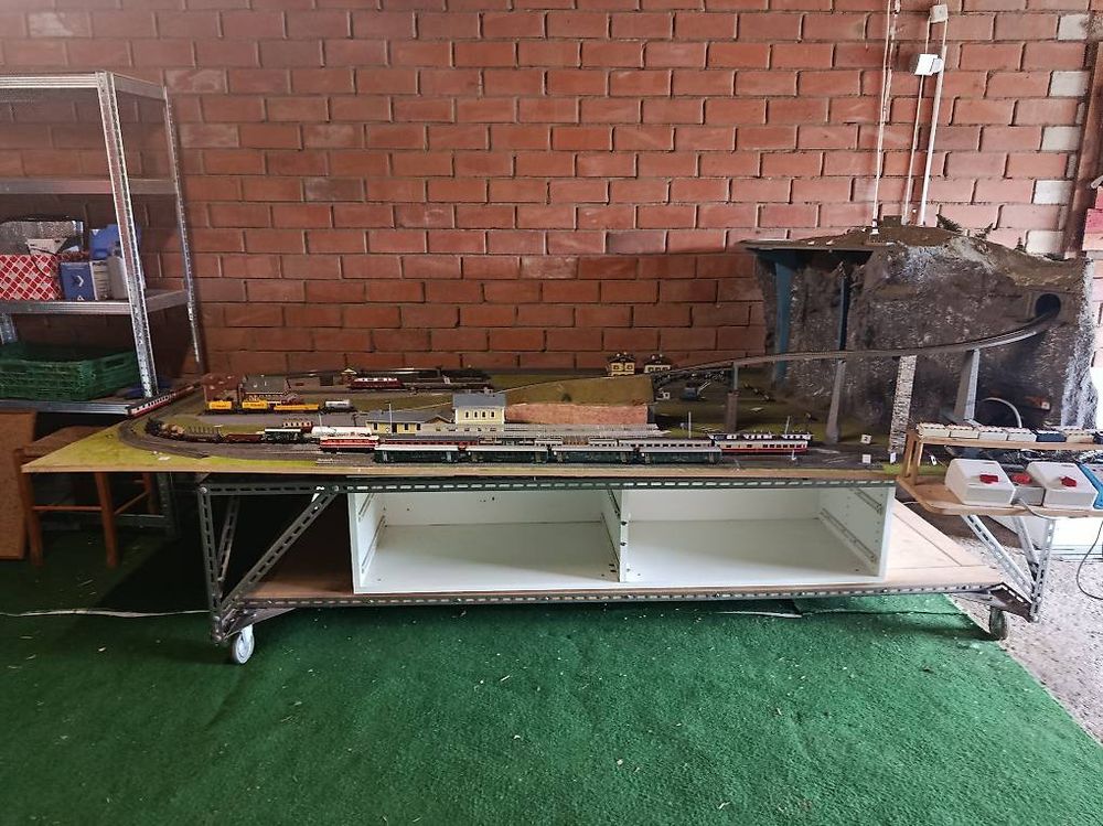 Märklin Trains électriques: Märklinanlage – D'occasion à Sédeilles par cyeggen 4