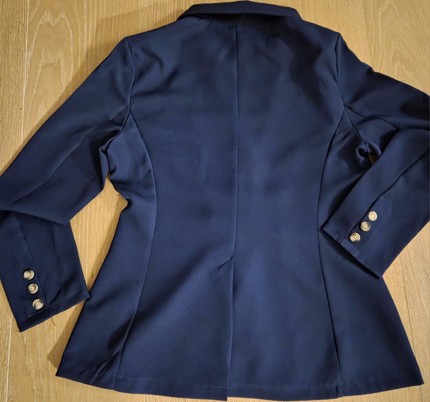 Completi & Tailleur: Tailleur pantalon et blazer bleu – Usato da Begnins venduto da IlikeHiPhi 3