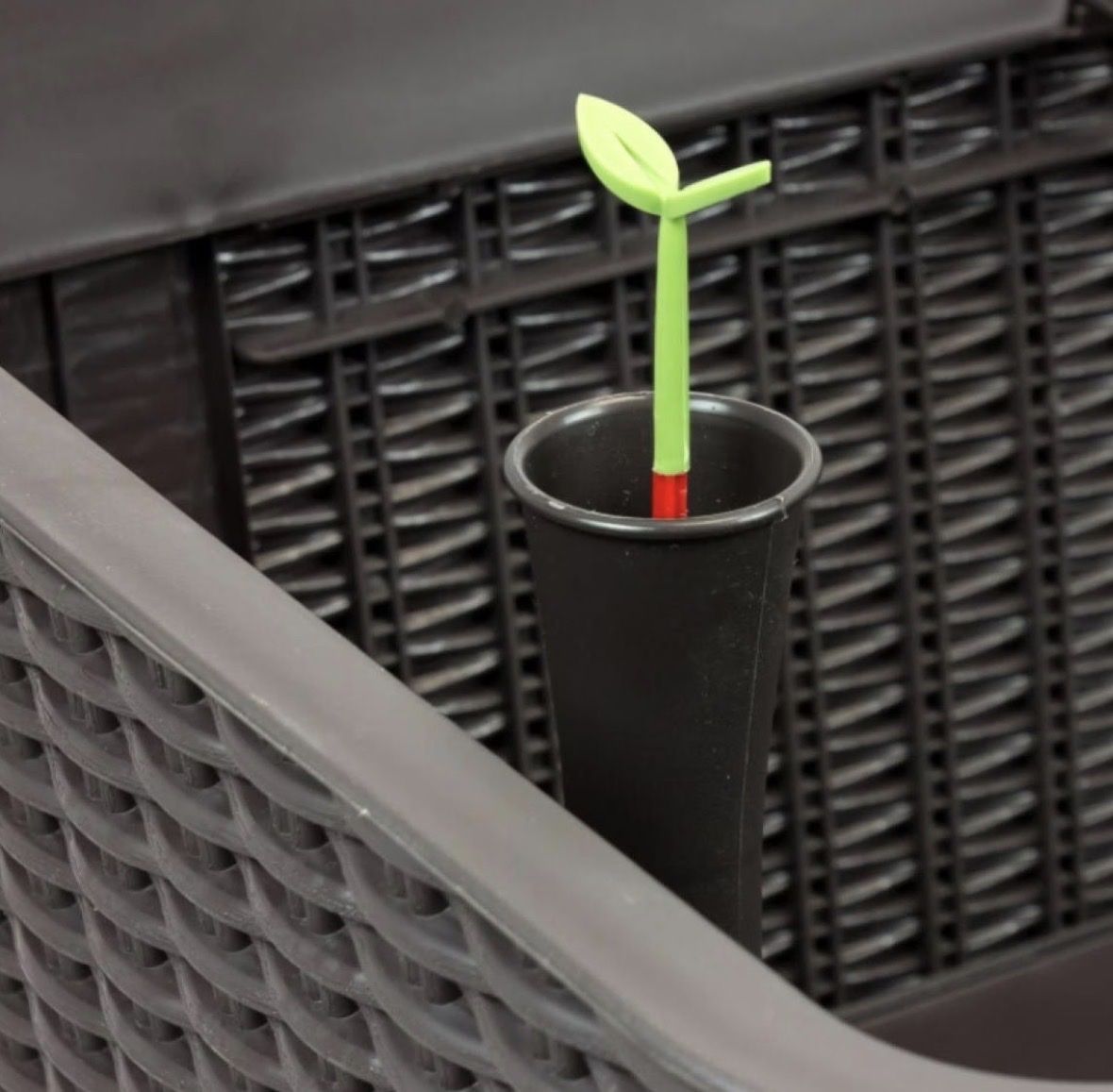 Keter Box contenitori: Hochbeet Rattan von Keter  – Usato da Bülach venduto da aah_hp6g 1