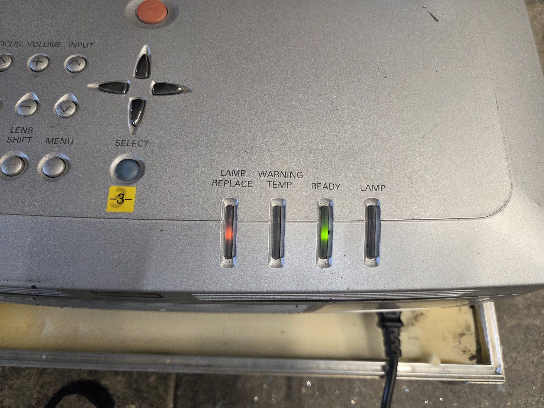 Sanyo Proiettori: Beamer Sanyo PLC-XF31 – Difettoso da Zürich venduto da _jns 3