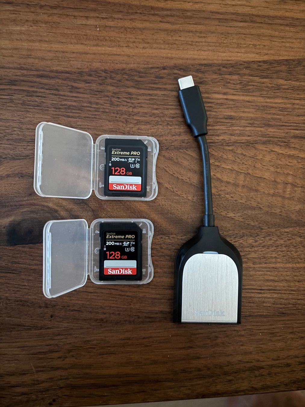 Sandisk Speicherkarten: 2x Sandisk Extrem Pro SDXC 128GB 200MB/S – Gebraucht aus Lausen von ole1993
