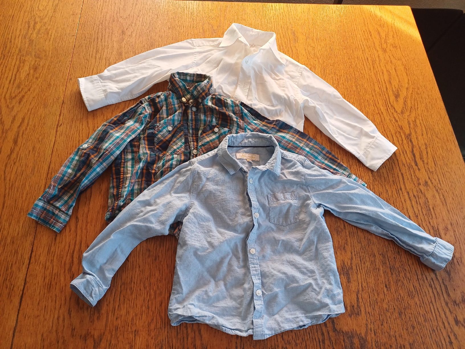 Camicie, T-shirt & Polo: JungenHemd – Usato da Ruswil venduto da Jolanda7 1