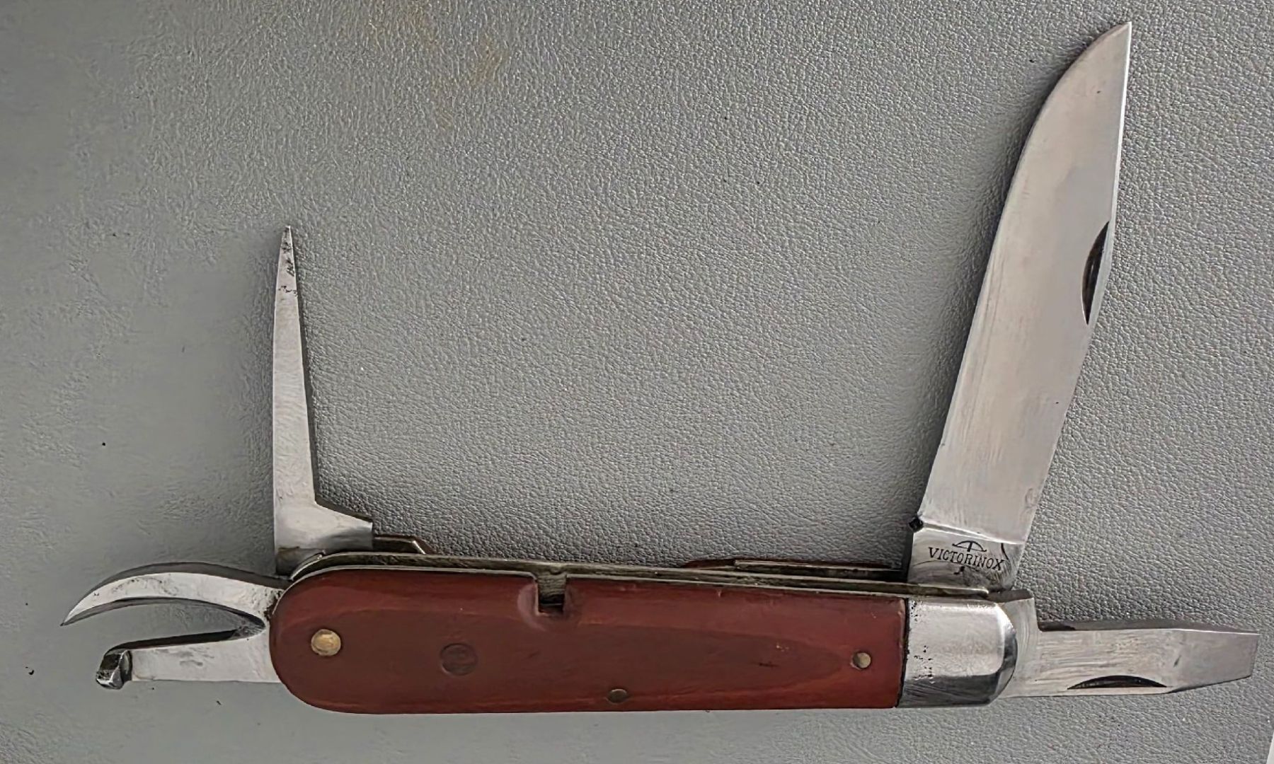 Victorinox Coltelli tascabile: Victorinox- 1949 -  Super erhaltung – Usato da Niederuzwil venduto da 262305