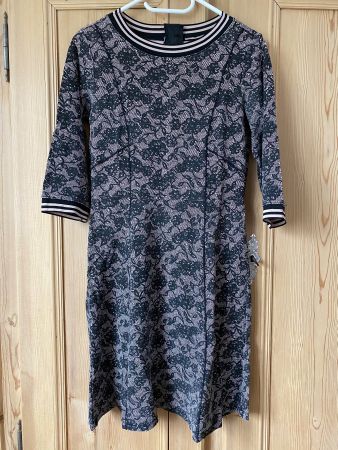 Kleid Cartoon Grösse 36 Spitzenmuster