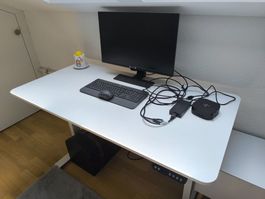 Monitor und Dockingstation zu verkaufen