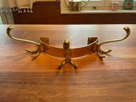 Goldfarbene Vintage‑Alu‑Garderobenleiste mit 3 Doppelhaken
