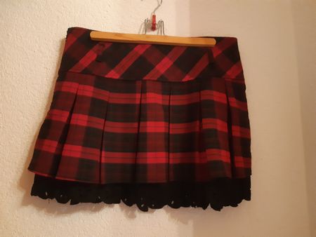 Schottenstyle Rock rot