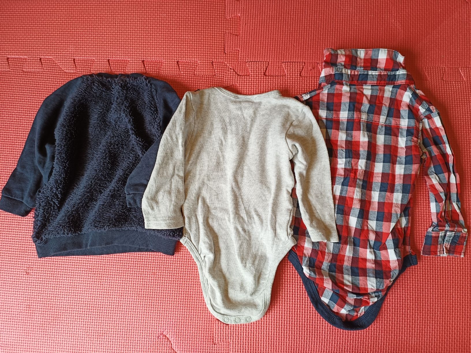 Biancheria intima: Baby Pulli und 2x Langarm Bodys Gr 62/68 Elegant Set – Usato da Oberhofen Thun'see venduto da cri_6md2 1