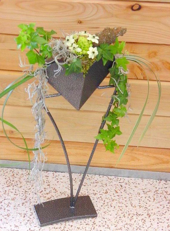 Toutes les décorations: Herzständer aus Metall - ideale Geschenkidee – Neuf (Voir description) à Boswil par ziumbo5 3