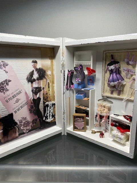 Vetrine: 3 Miniatur Geschäfte in Bücherform – Nuovo (secondo la descrizione) da Winterthur venduto da Naturewoman 1
