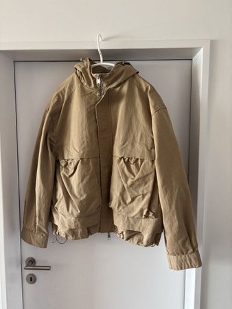 Zara Übergangsjacke mit Kapuze, Grösse M, Top Zustand!