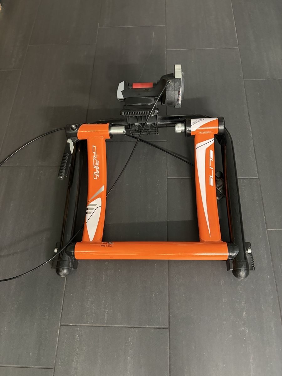 Hometrainer: Indoor Rollentrainer – Gebraucht aus Gebenstorf von mic_dz9t