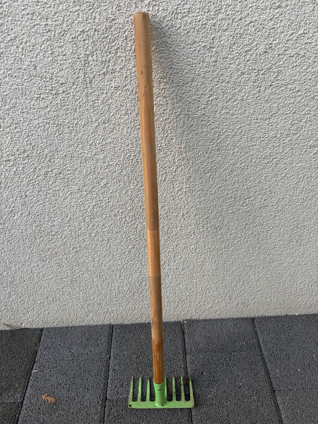 Giocattoli: Kinderrechen grün, 80 cm – Usato da Beinwil am See venduto da den_p9db 1