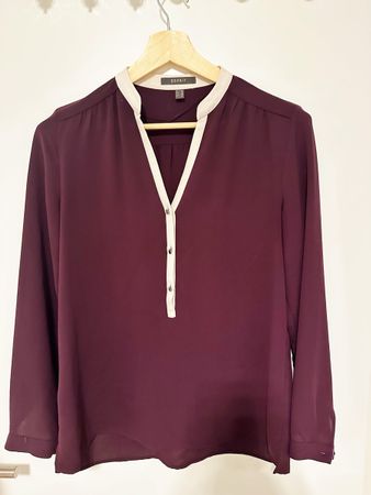 Esprit Bluse lila mit hellem Kragen Grösse 36