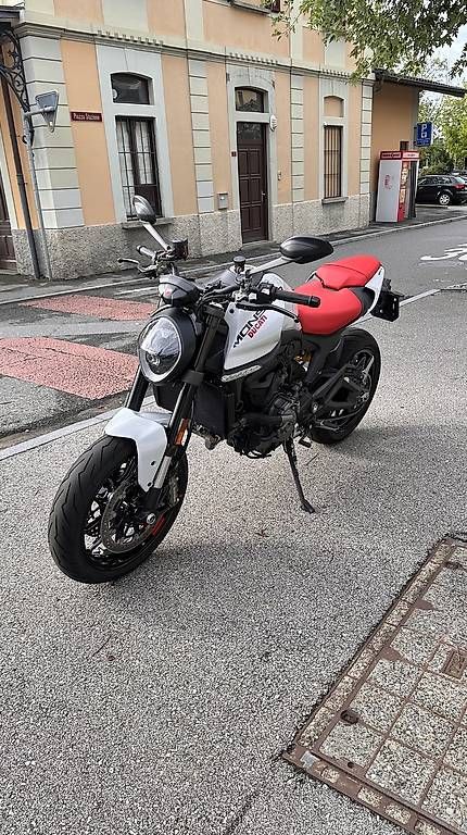 Route: Ducati monster  – D'occasion à Bioggio par Vespascout 1