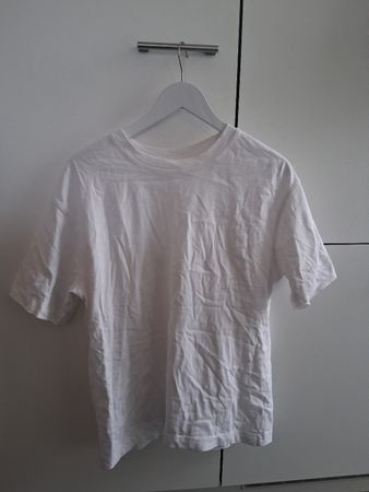 Pull&Bear Weiss T-Shirt Gr. M 