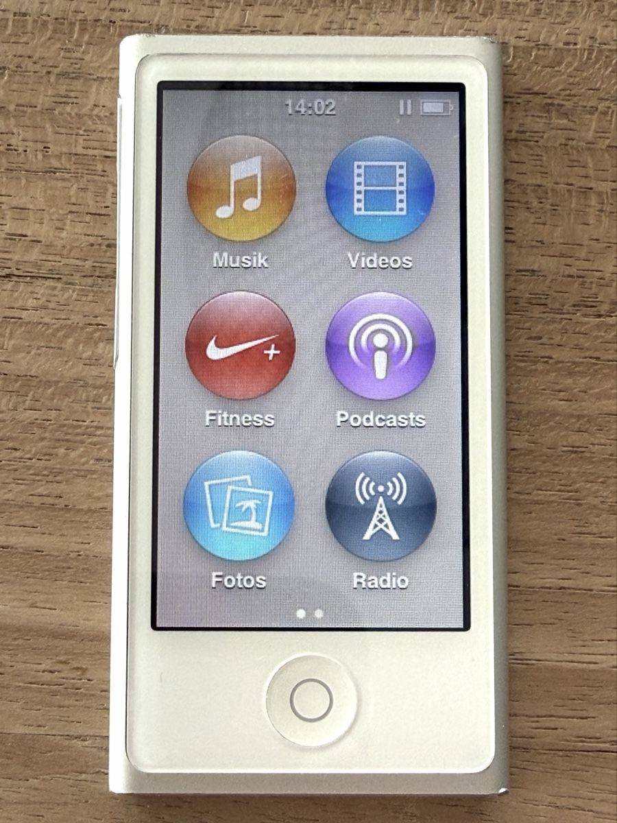 Apple Lettore multimediale portatile: iPod Nano 7. Generation, Zustand gut – Usato da Zufikon venduto da Watchmaker7