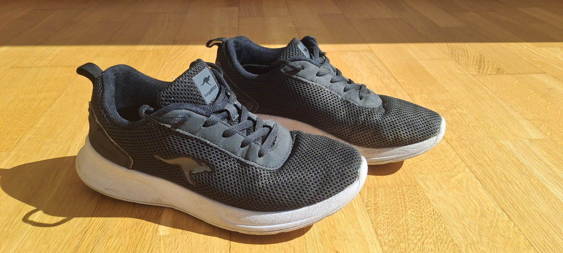 Scarpe da uomo: Sneaker Kangaroos Gr. 37 – Usato da Innertkirchen venduto da luk_pyl5
