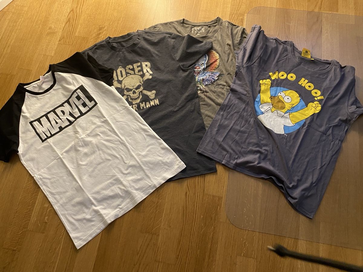 Lotti di vestiti: 4 T-Shirts Herren Grösse M/L gebraucht – Usato da Zürich venduto da vreni1973
