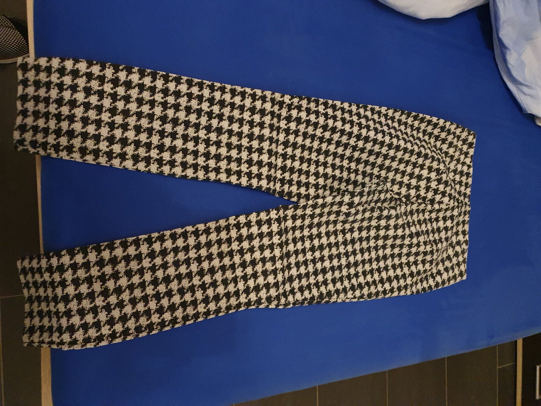 Pantaloni: Hose 36 – Usato da Würenlingen venduto da kuh33 1