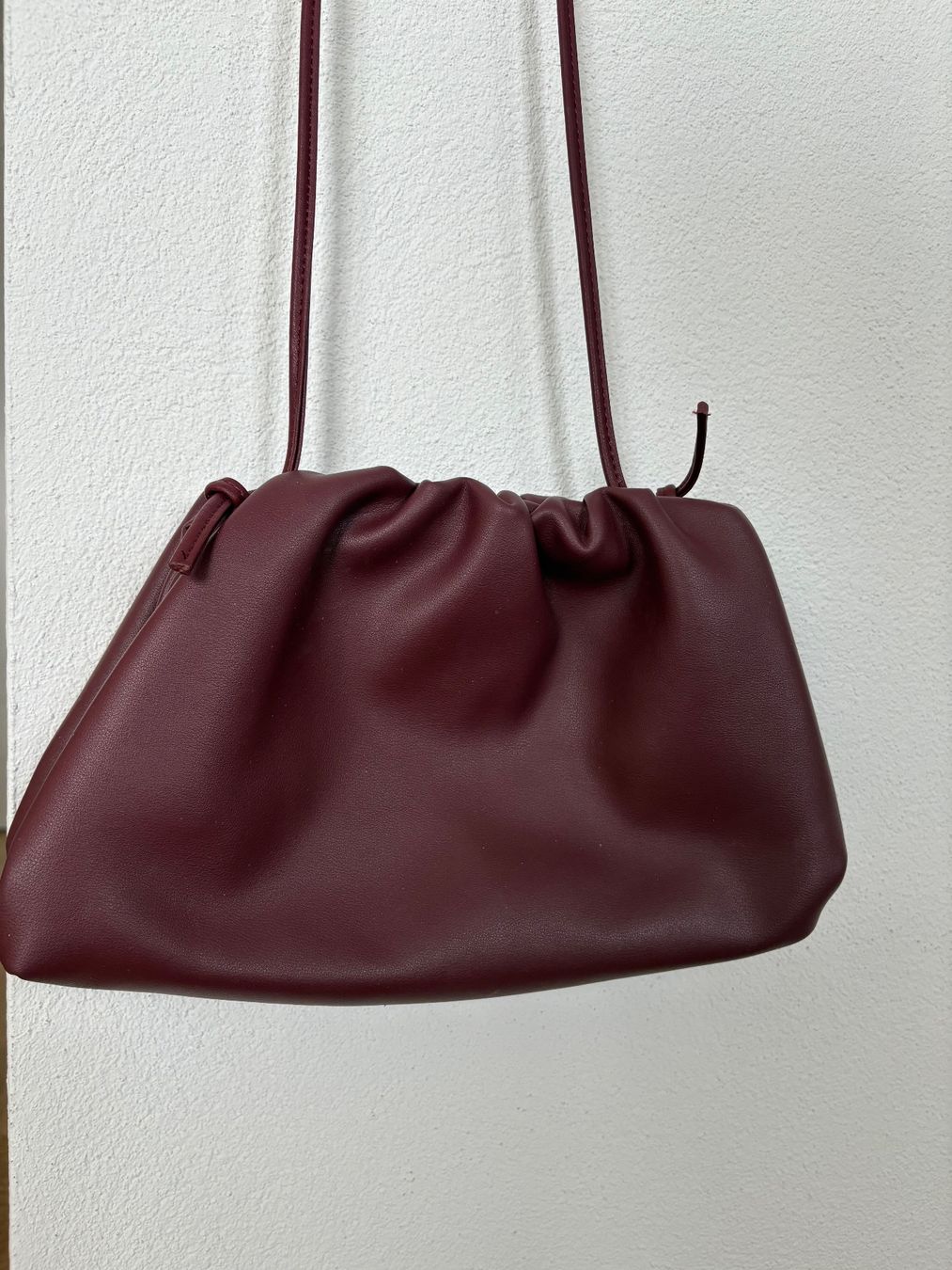 Sacs femmes: Dunkelrote Handtasche in Lederoptik – D'occasion à Dübendorf par SophieNadine1 4