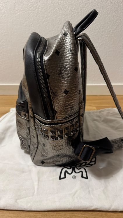 Mcm Zaini: MCM Rucksack Veganes Leder Silber Schwarz Original Damen ... – Usato da Dornach venduto da Armin_S. 4