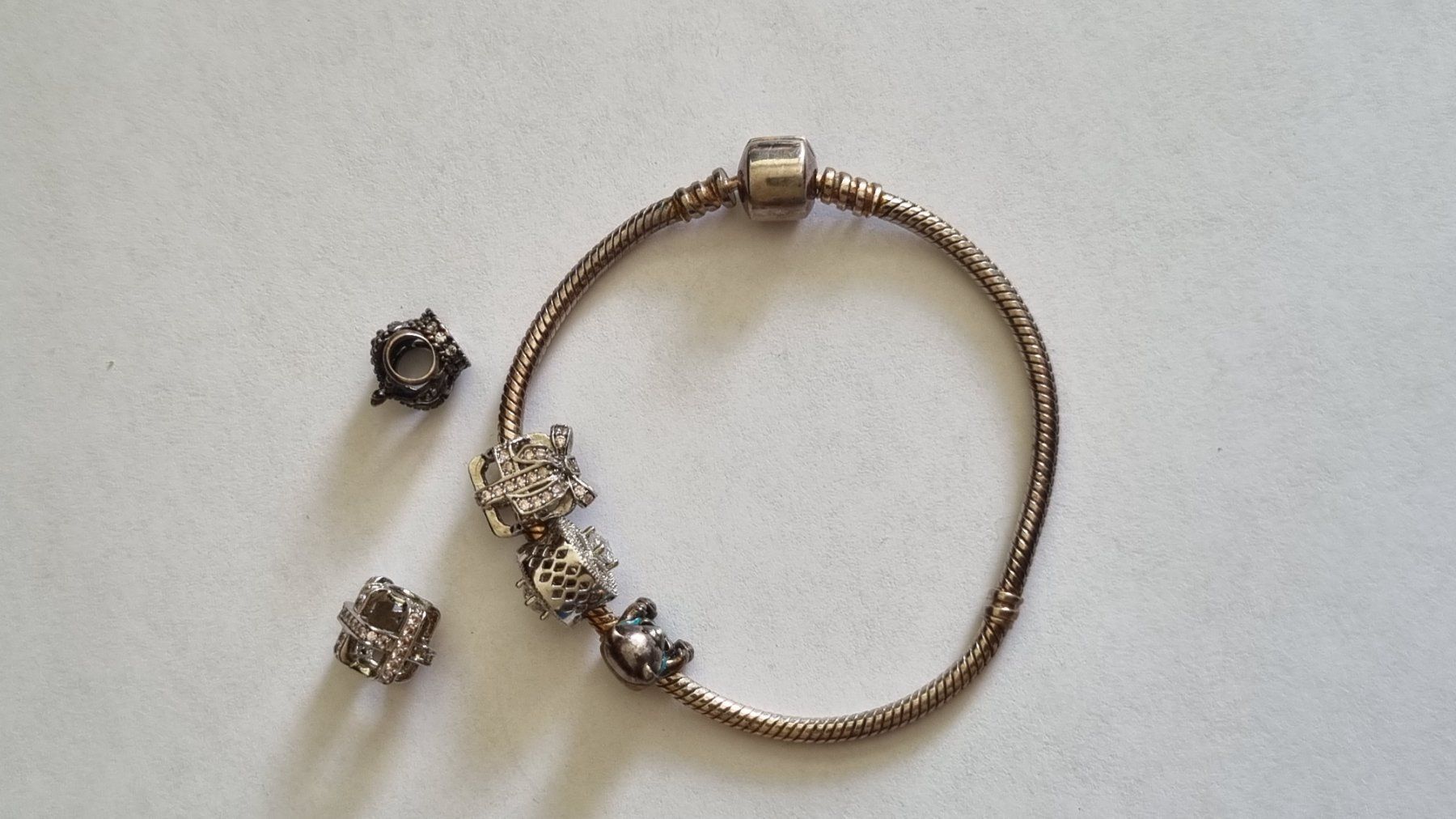 Armbänder & -reifen: Neu: Silberarmband mit 5 Charms 18cm lang – Neu (gemäss Beschreibung) aus Belp von MaSu39 1