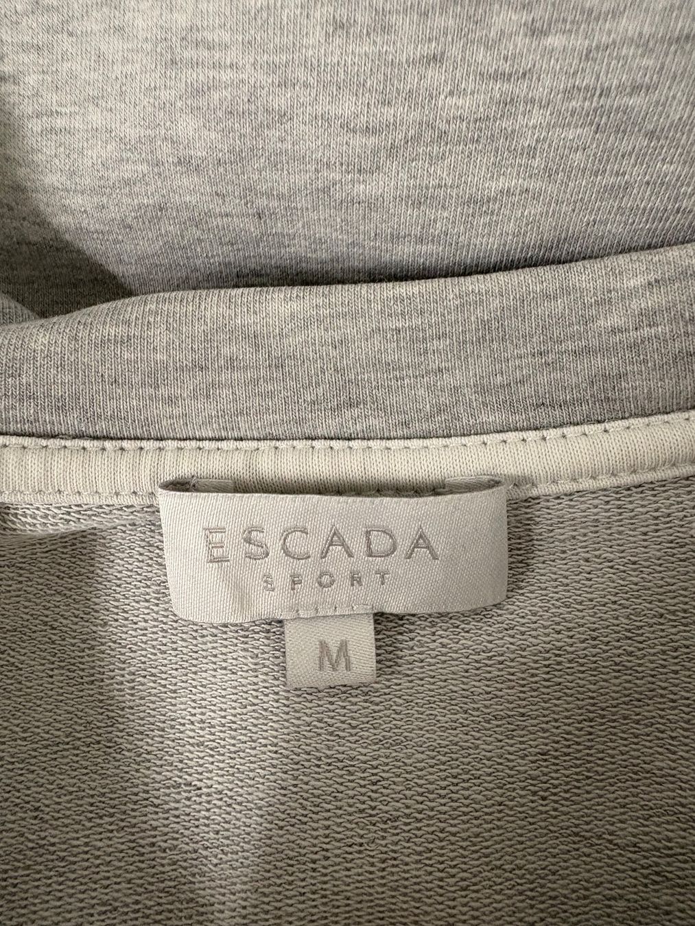 Escada Maglioni & Felpe: Escada Sport Pullover Sweatshirt Gr. M grau Baumwolle – Nuovo (secondo la descrizione) da Regensdorf venduto da secondchancefashion 4