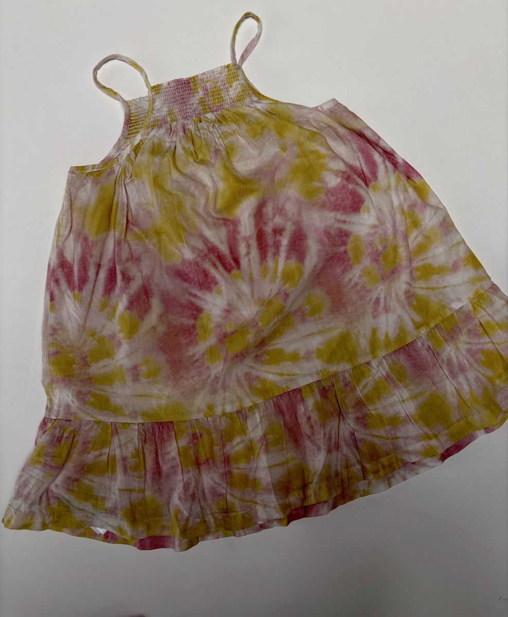 Lotti & Set di vestiti: Sommerkleider 3er-Set, in 104 – Usato da Silvaplana venduto da nad_9l9w 5