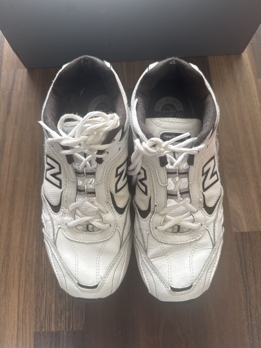 New Balance Herrenschuhe: New Balance 452 Baskets Blanches Taille 42  – Gebraucht aus Chêne-Bougeries von yoanmamane
