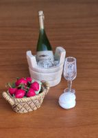 Erdbeeren und Champagner für Puppenhaus/Puppenstube