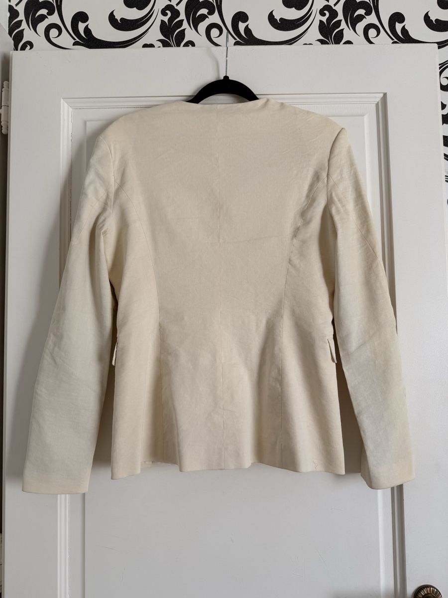 Pinko Giacche: Pinko Cream Linen Jacket – Usato da Corsier-sur-Vevey venduto da Kristina.Nova 1