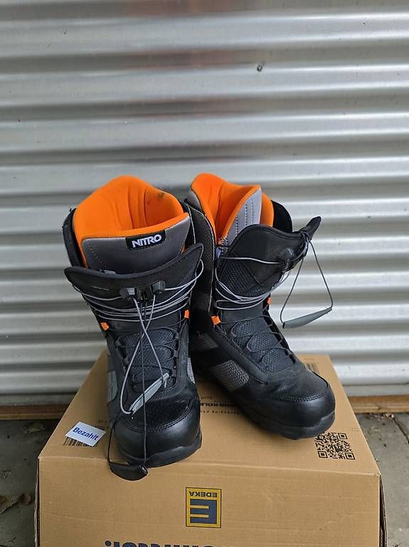 Scarpe da uomo: Nitro Snowboard boots 45 1/3 kaum gebraucht – Usato da Urtenen-Schönbühl venduto da waNoN