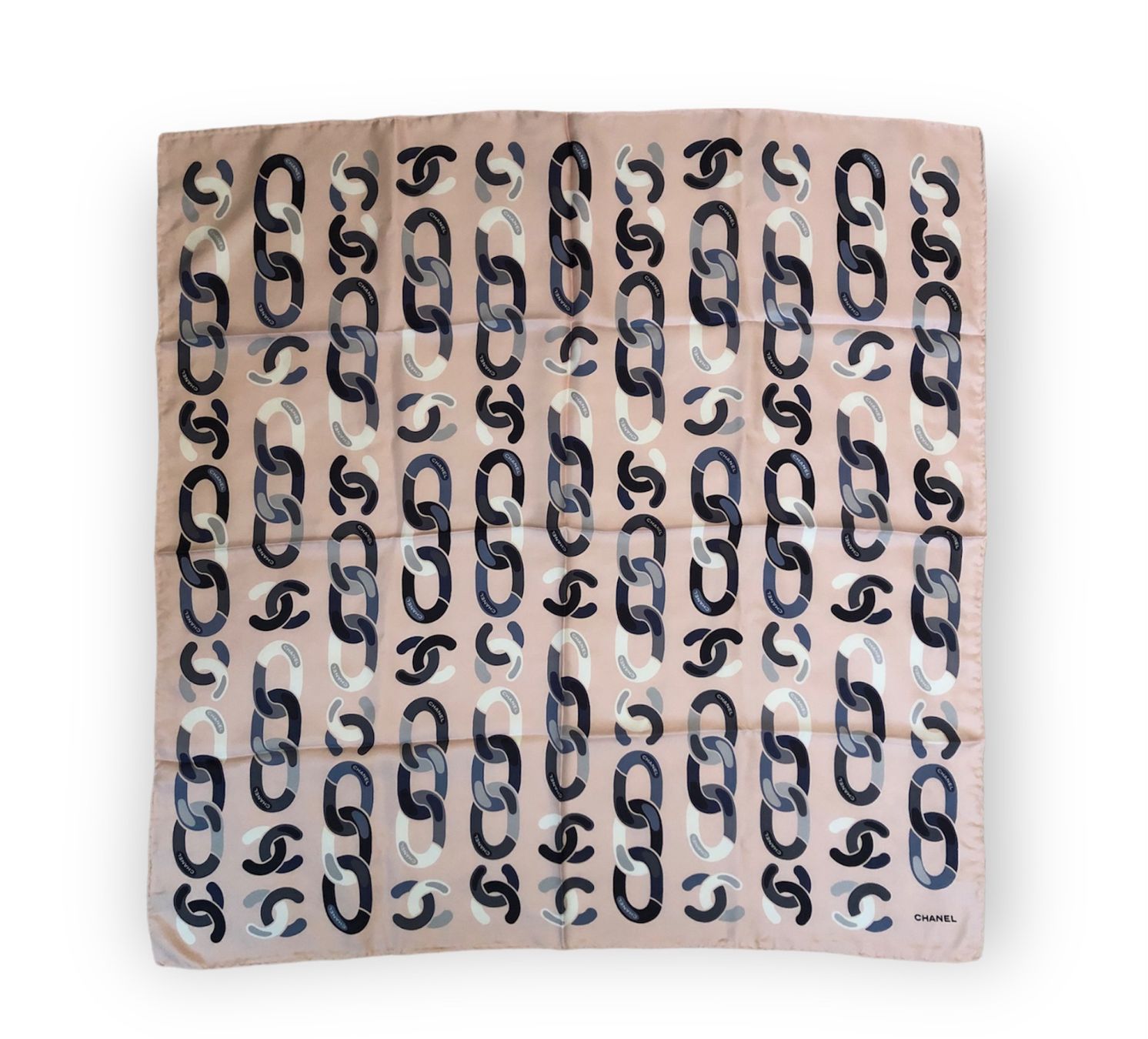 Chanel Foulard & Sciarpe: Chanel Foulard – Nuovo (secondo la descrizione) da Pregassona venduto da Reluxuryspace 2