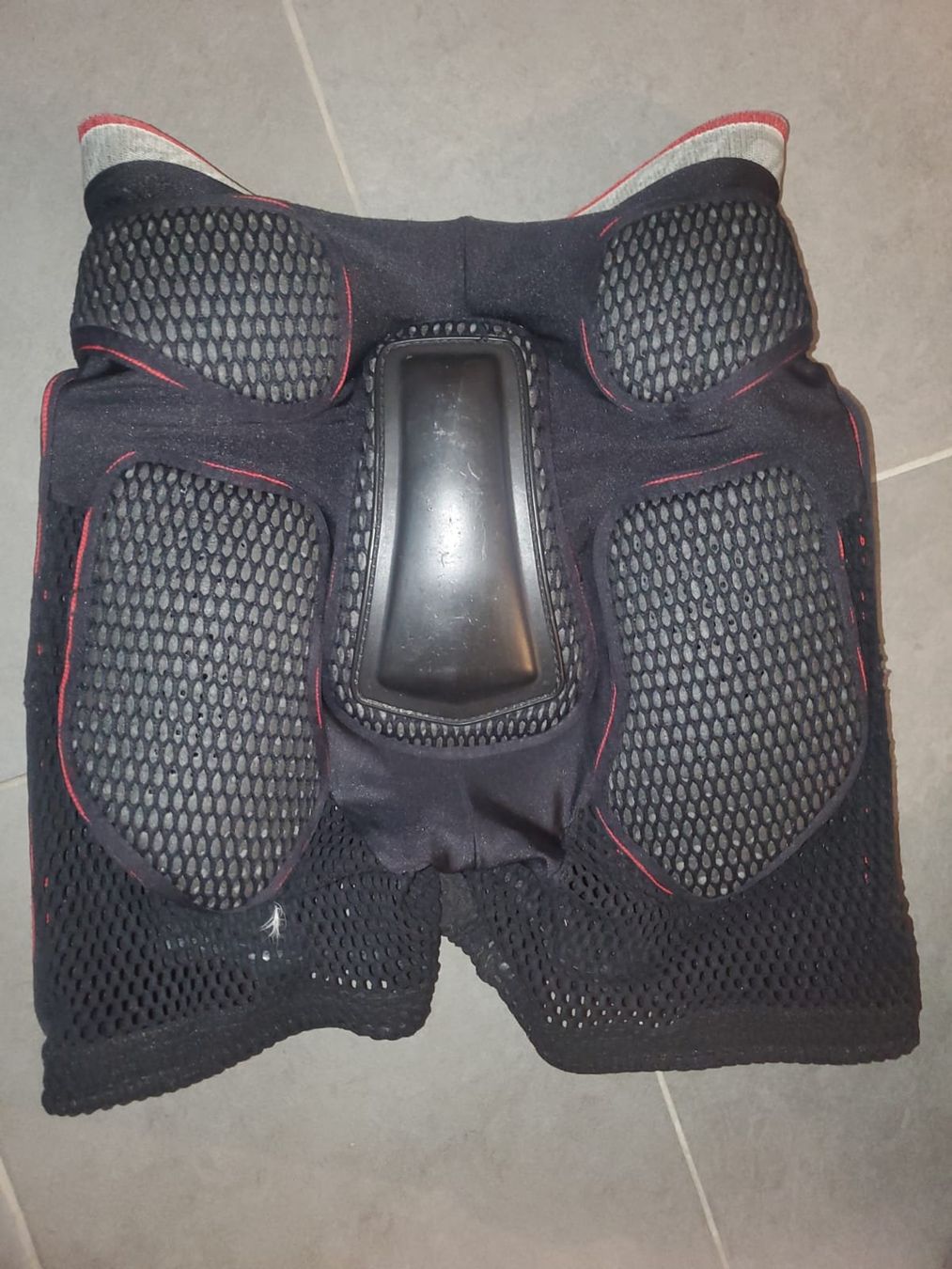 Dainese Protezioni & Imbottiture: Dainese Protektorenhosen – Difettoso da Niederdorf venduto da dome95 1