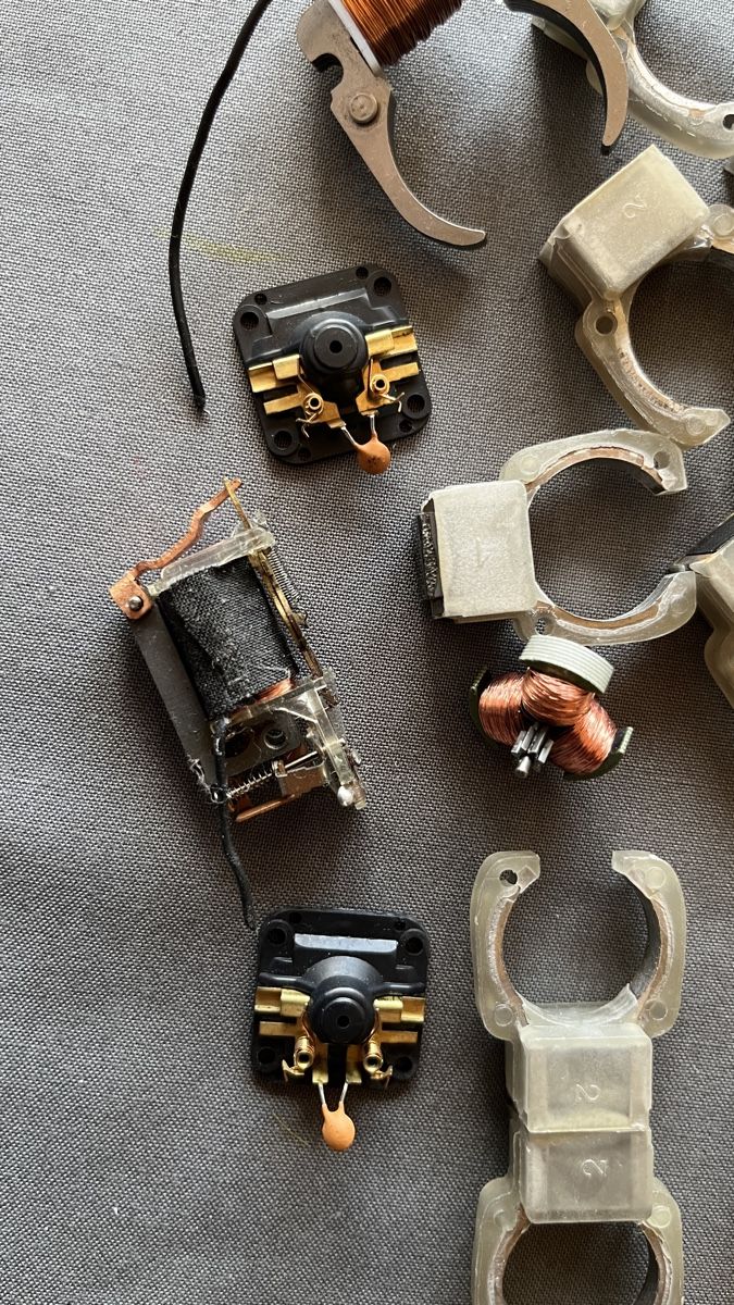 Märklin Modelleisenbahnen: Märklin Motorbestandteile – Gebraucht aus Wiesendangen von Baro 1