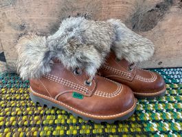 Kickers halbhohe Schuhe mit Pelzapplikation, Grösse 28