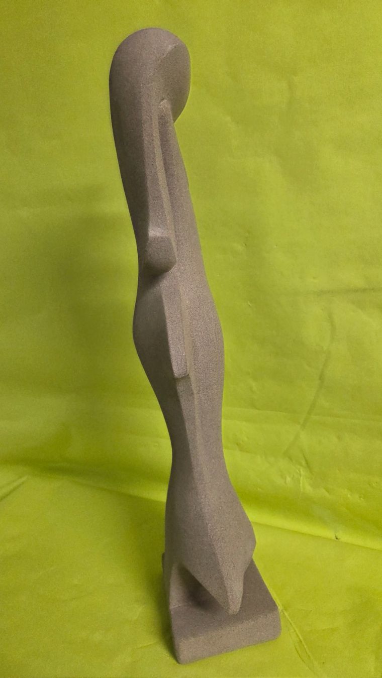 Skulpturen & Statuen: Sandstein Statue Frau abstrakt 50cm – Neu (gemäss Beschreibung) aus Roggliswil von Mabelco 3