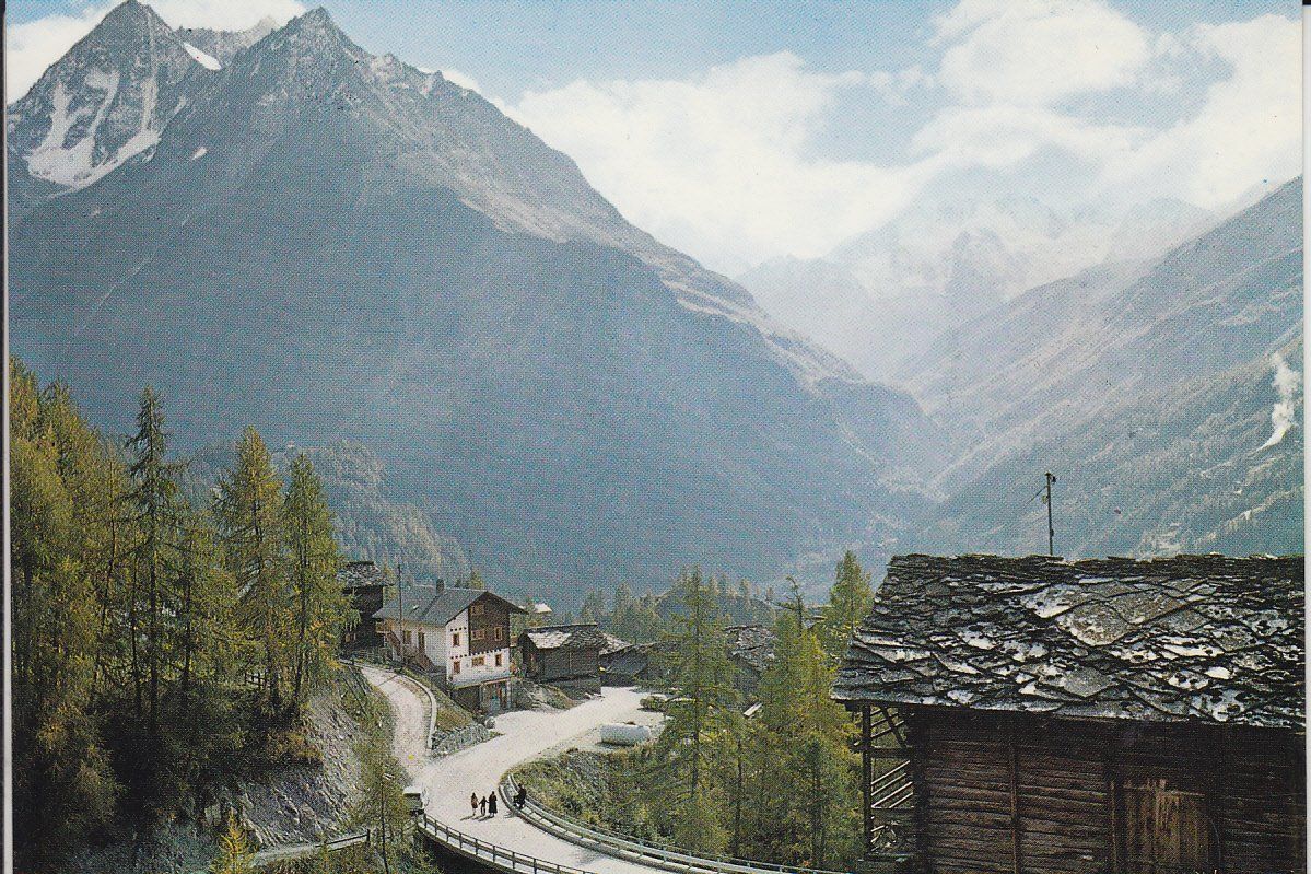 Cartoline postali: Blatten  VS  im Lötschental – Usato da Brig venduto da Valcards54