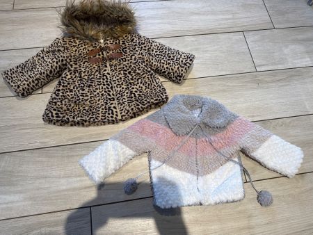 Eleganter Wintermantel und Jacke 98/104 Mädchen