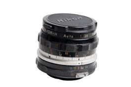 NIKON 28mm 3.5 Objektiv Nikkor H