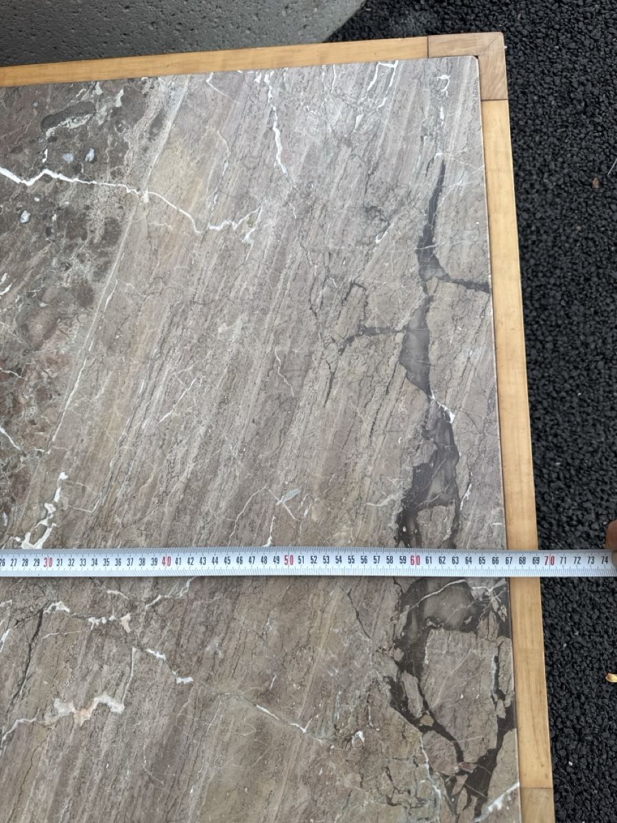 Tische: Couchtisch Marmorplatte – Gebraucht aus Zürich von Brockiwelt 2