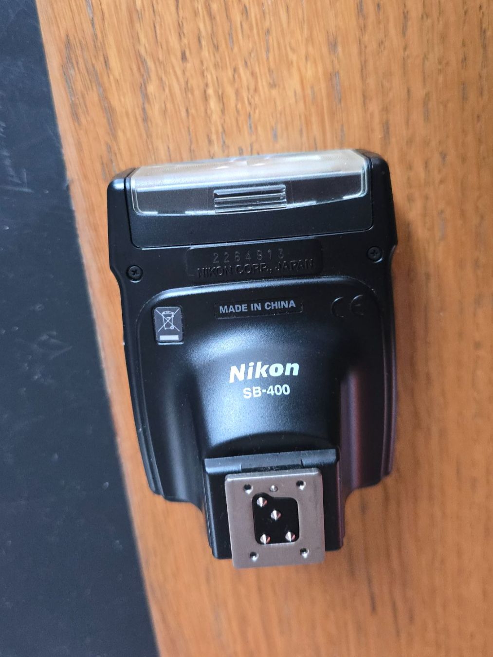 Nikon Flash: Nikon Speedlight SB-400 – Usato da Wallisellen venduto da theblacksheep