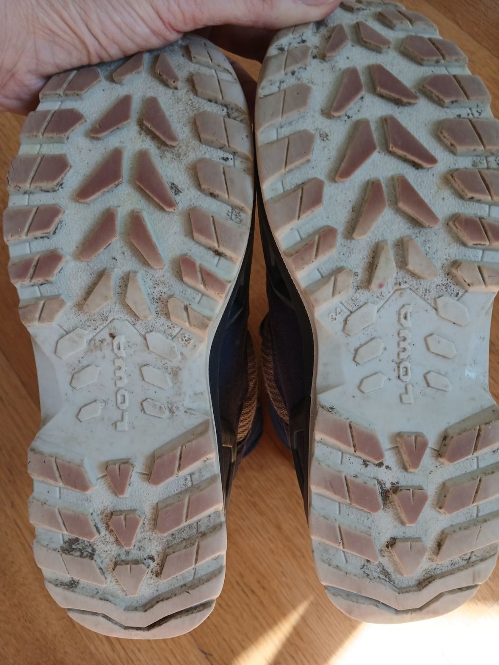 Lowa Scarpe per ragazzi: Winterstiefel, Lowa, Grösse 34 – Usato da Zürich venduto da lauravanessa 1