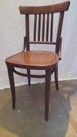 Chaise bistrot en bois courbé, vintage, style Thonet. 