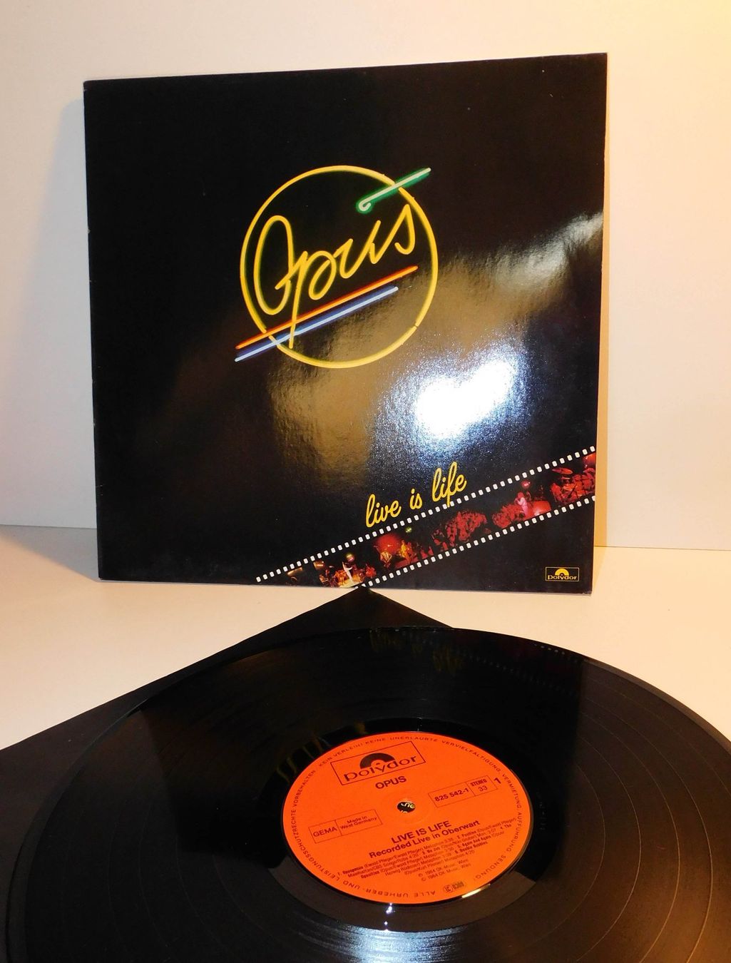 Schallplatten: Lp Schallplatte Opus Live is Life - 1984 – Gebraucht aus Sursee von 76
