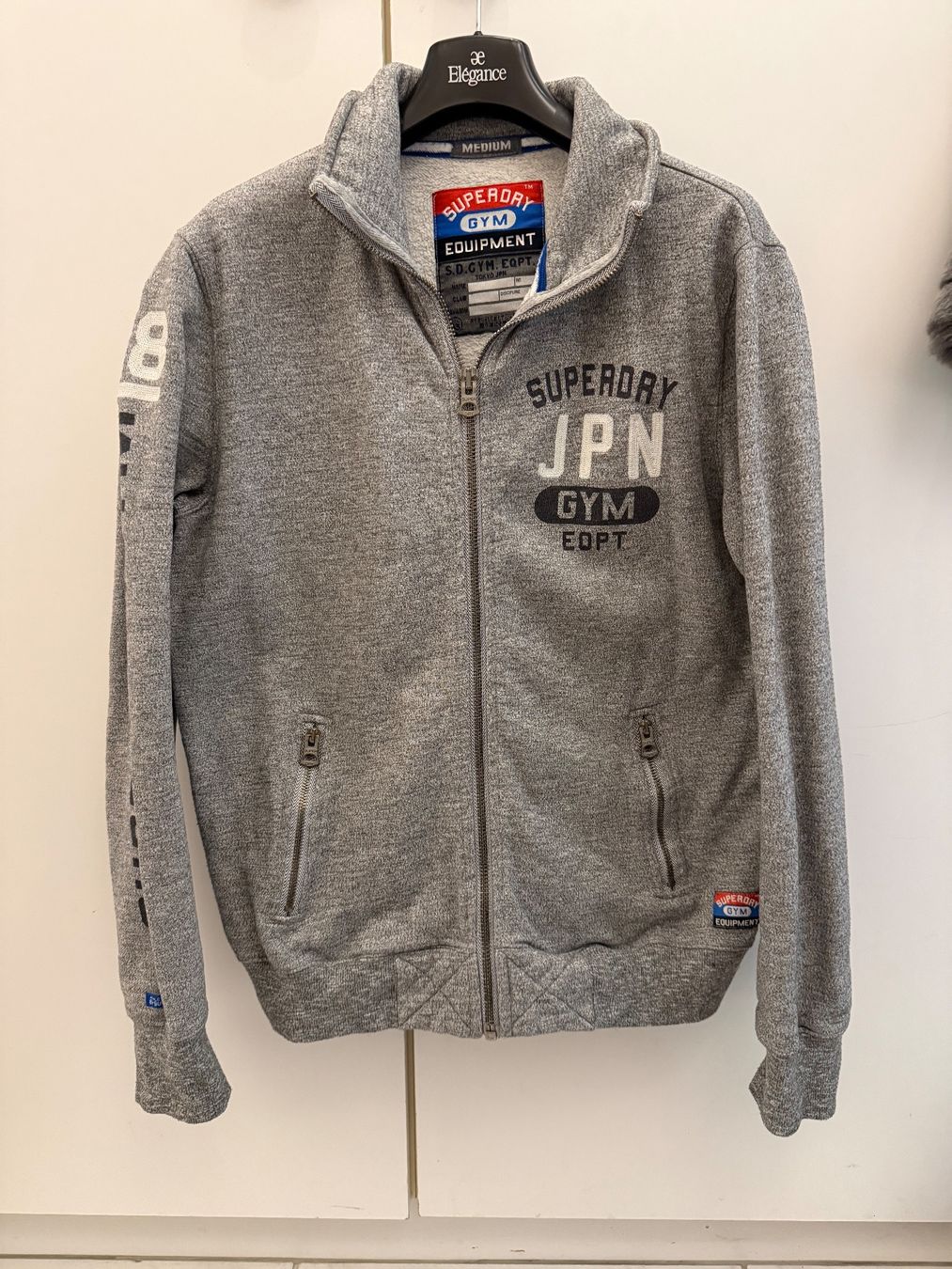 Superdry Giacche: SUPERDRY UNISEX JACKE – Usato da Zürich venduto da heb_c9cj