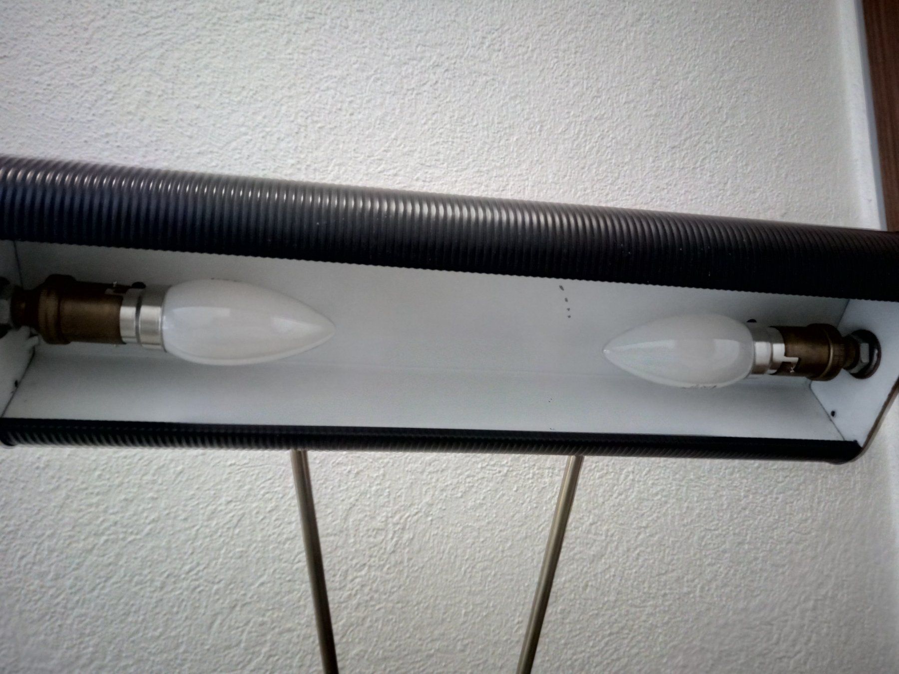 Lampade: Eileen Gray Jumo Tischlampe – Usato da Zürich venduto da edi_c2m6 8