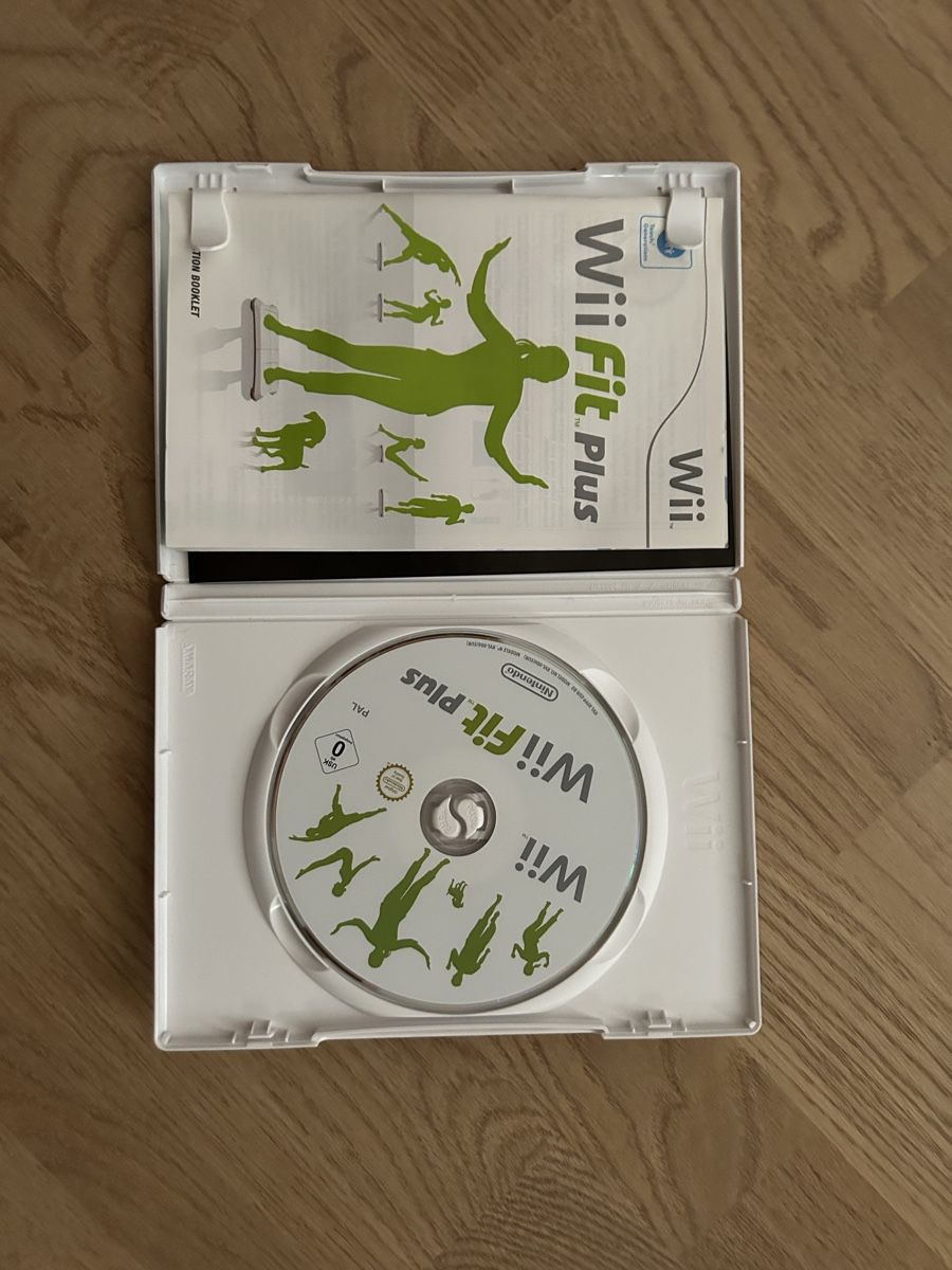 Nintendo Jeux: Wii Fit Plus – D'occasion à Basel par zoreaaaa 1