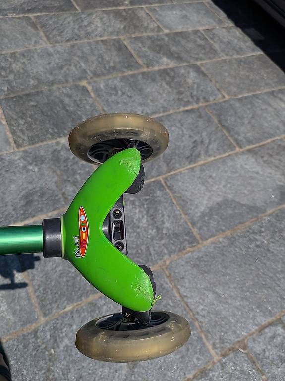 Micro Kickboard: Micro Mini Scooter mit LED Räder – D'occasion à Kloten par Beeway 3